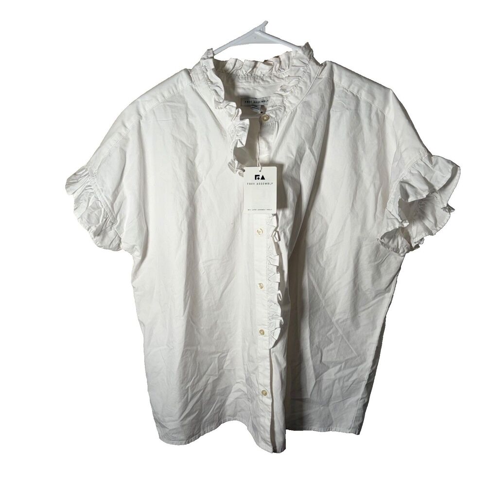 Free Assembly Shirt Women's 2XL White Ruffle Button Up Short Sleeve Top